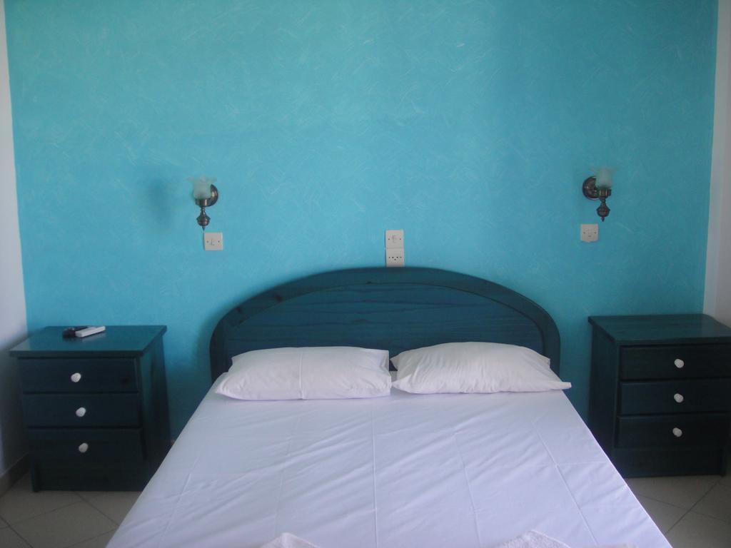 Maistrali Studios Parikia  Room photo